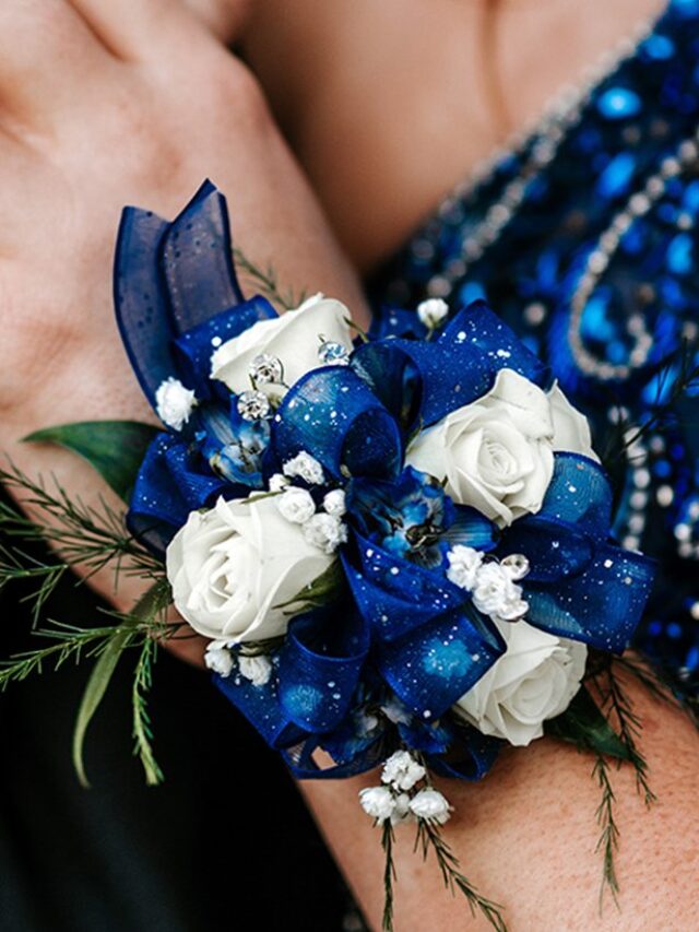 12 Gorgeous Blue Prom Dresses That Will Steal The Spotlight