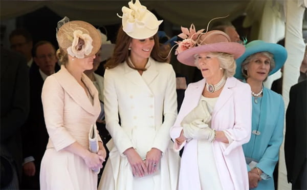 The Ultimate Tea Party Attire Guide What To Wear To A Tea Party Yoper